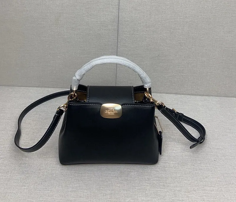 All Categories Coach Women's Bags (COACH) Coach CW040