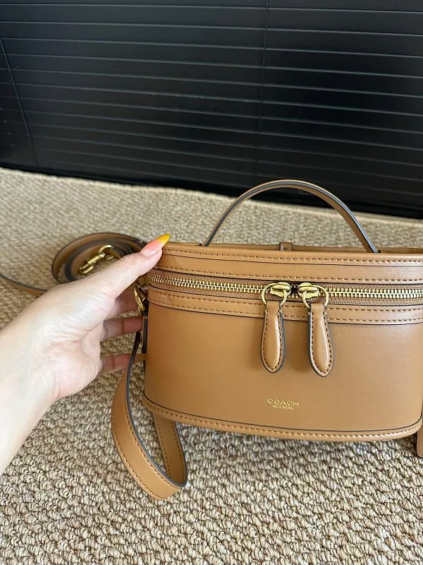 All Categories Coach Women's Bags (COACH) Coach CBG93