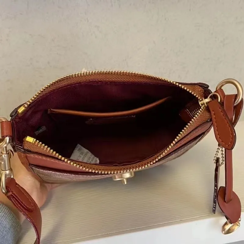 All Categories Official Website "Brand Women's Bags" Women's Bags 💙 COACH 2023 latest COACH crossbody bag