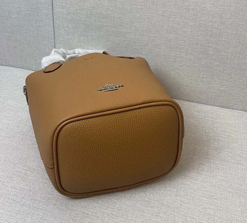 All Categories Official Website "Brand Women's Bags" Women's Bags 💙 COACH 2024 latest model COACH crossbody bag
