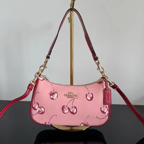 All Categories Coach Women's Bags (COACH) CR290