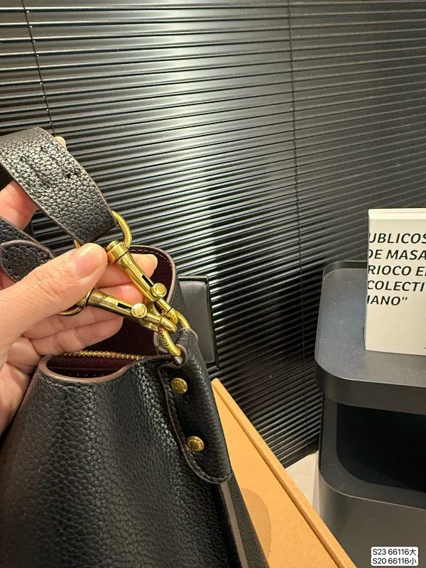 All Categories Official Website "Brand Women's Bags" Women's Bags 💙 COACH 2025 New COACH Crossbody Bag