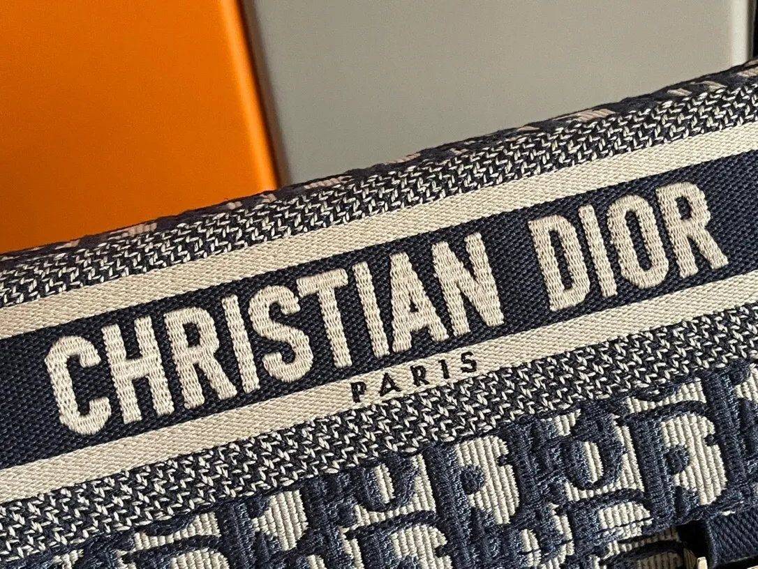 All categories 💚 Top version men’s bags 💚 DIOR 2025 official website new DIOR crossbody bag