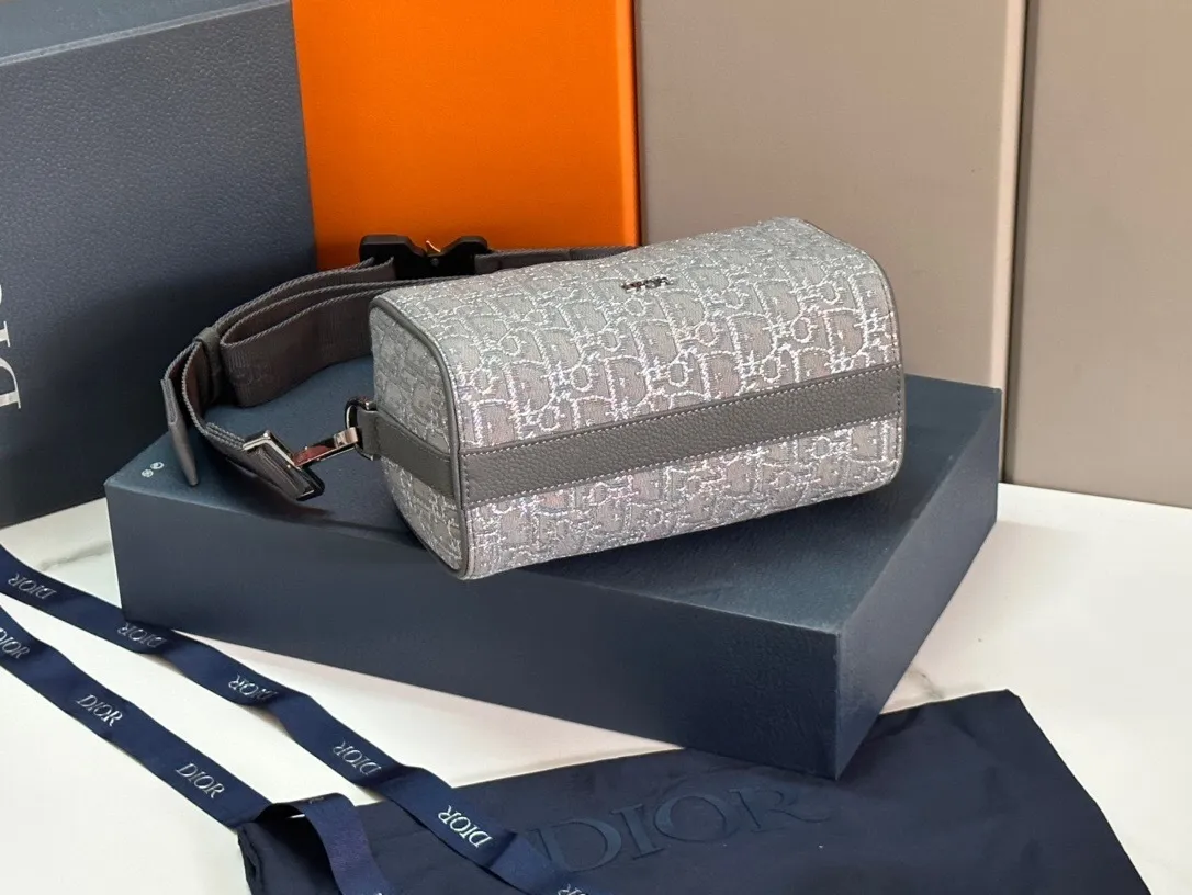 All categories 💚 Top version men’s bags 💚 DIOR 2025 official website new DIOR crossbody bag