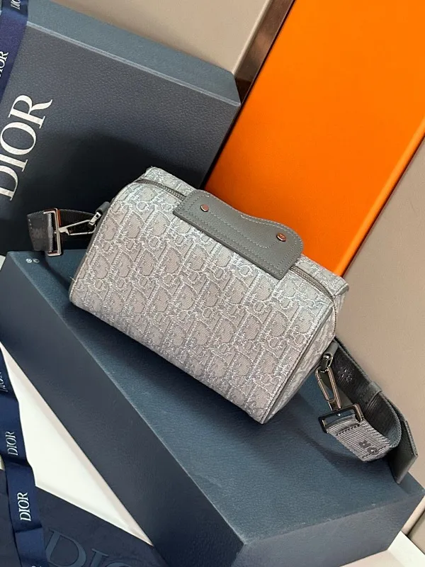 All categories 💚 Top version men’s bags 💚 DIOR 2025 official website new DIOR crossbody bag