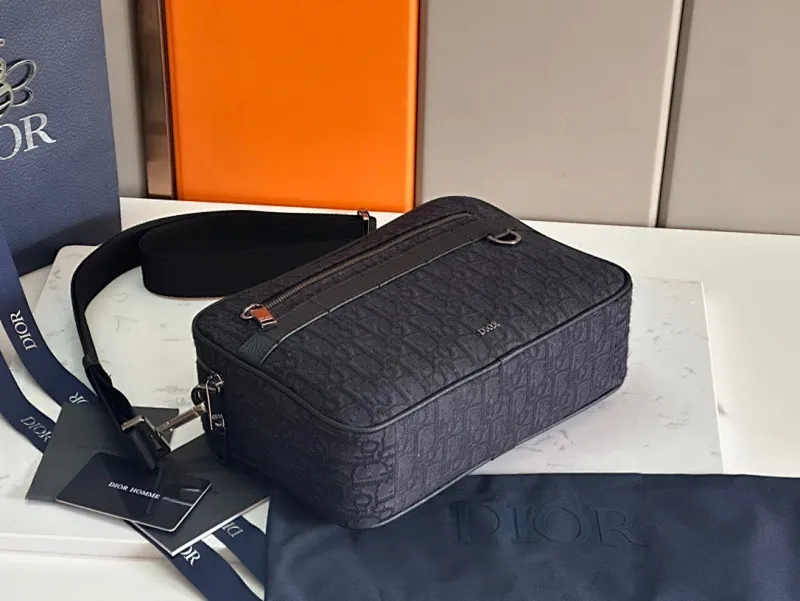 All categories 💚 Top version men’s bags 💚 DIOR 2025 official website new DIOR crossbody bag