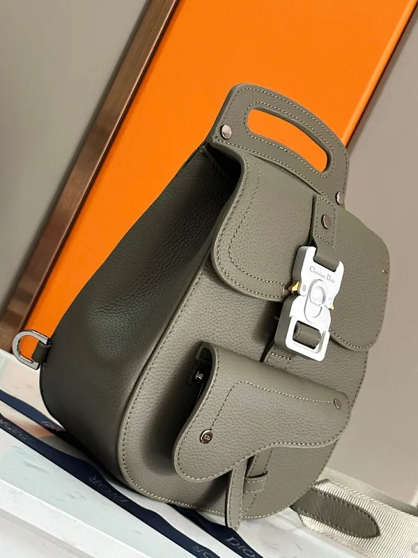 All categories 💚 Top version men’s bags 💚 DIOR 2025 official website new DIOR crossbody bag