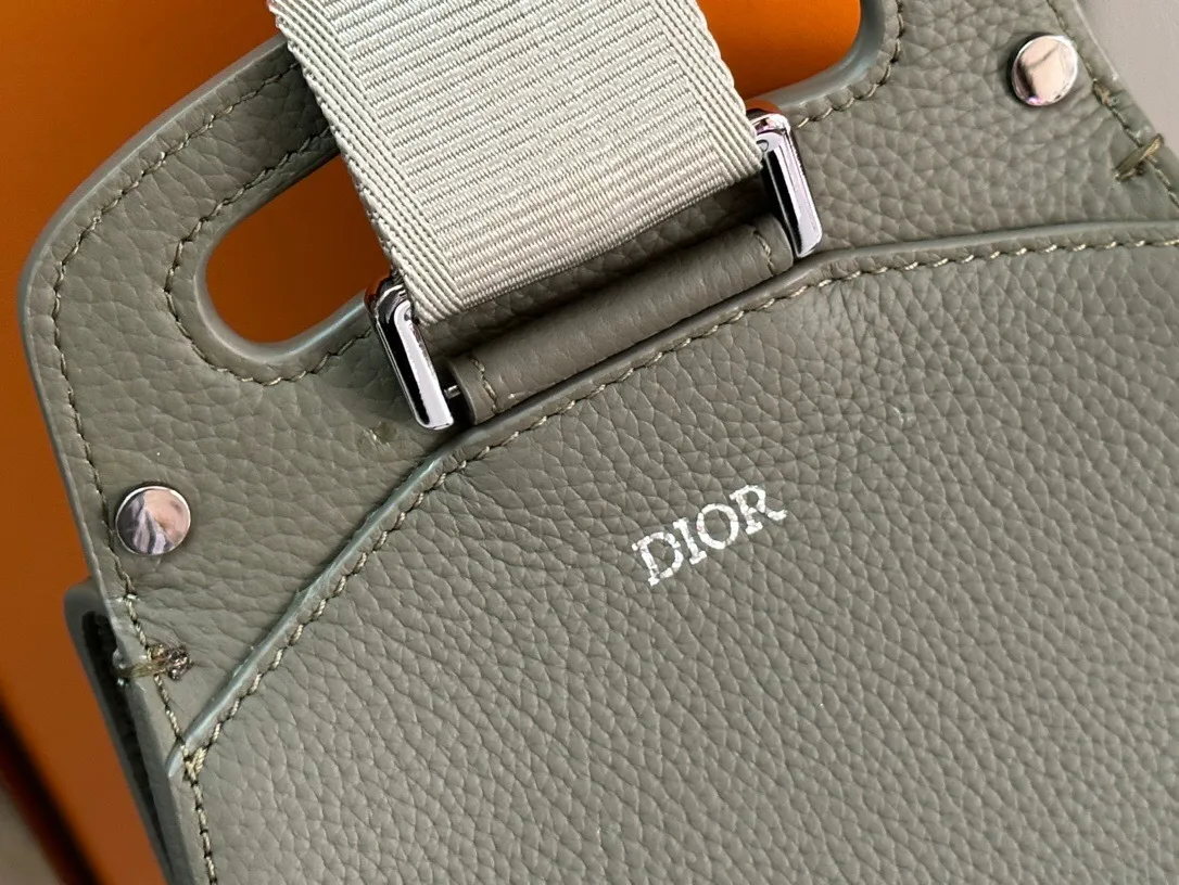 All categories 💚 Top version men’s bags 💚 DIOR 2025 official website new DIOR crossbody bag