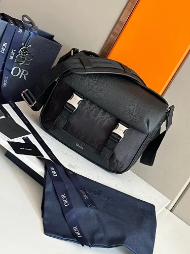 All categories 💚 Top version men’s bags 💚 DIOR 2025 official website new DIOR crossbody bag