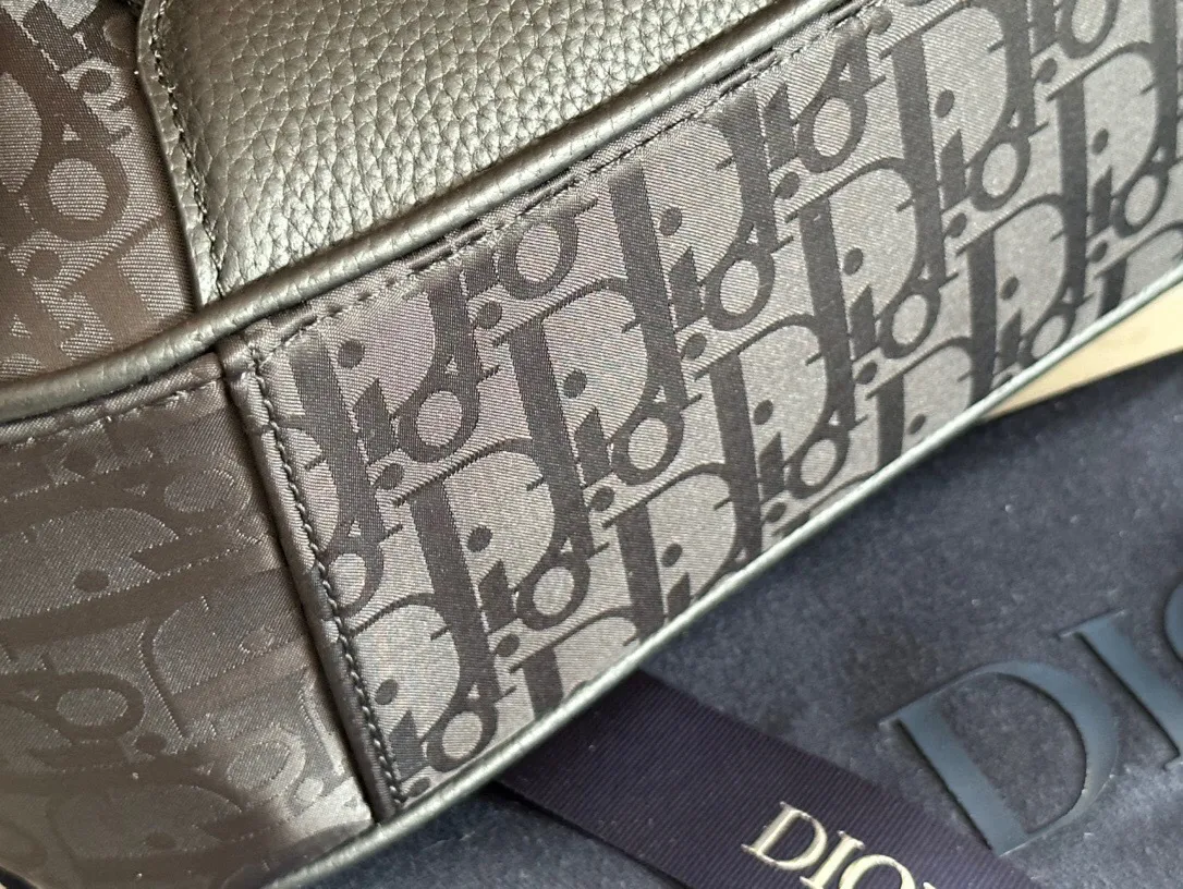 All categories 💚 Top version men’s bags 💚 DIOR 2025 official website new DIOR crossbody bag