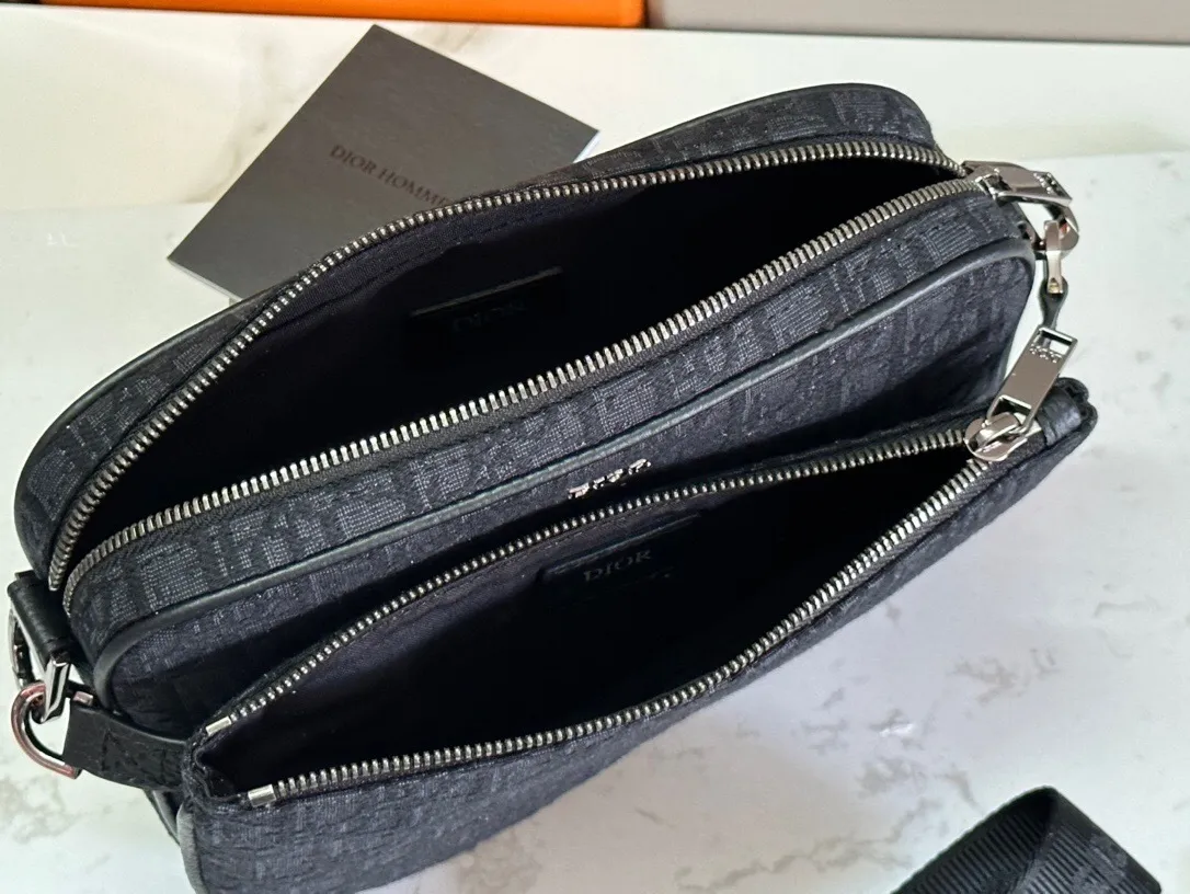 All categories 💚 Top version men’s bags 💚 DIOR 2025 official website new DIOR crossbody bag