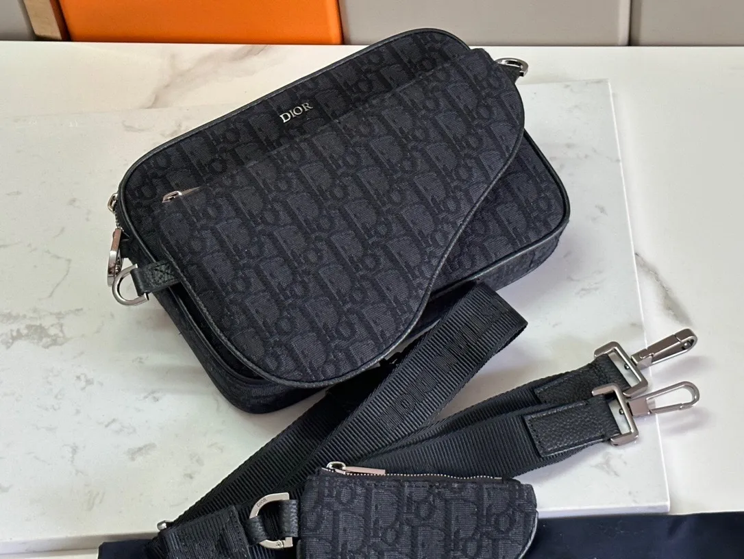 All categories 💚 Top version men’s bags 💚 DIOR 2025 official website new DIOR crossbody bag