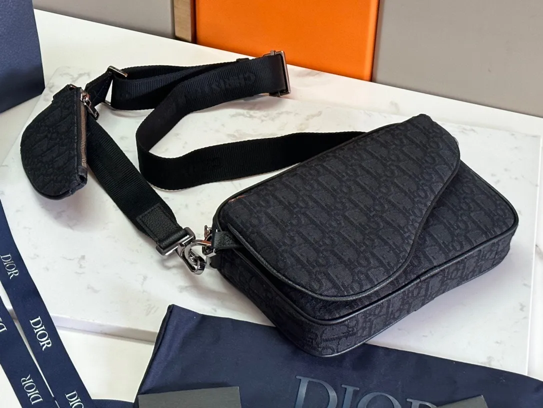 All categories 💚 Top version men’s bags 💚 DIOR 2025 official website new DIOR crossbody bag