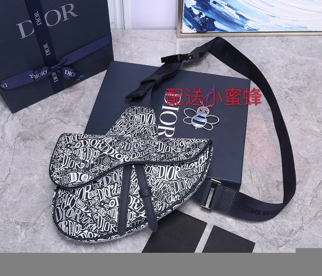 All categories 💚 Top version men’s bags 💚 DIOR 2025 official website new DIOR crossbody bag