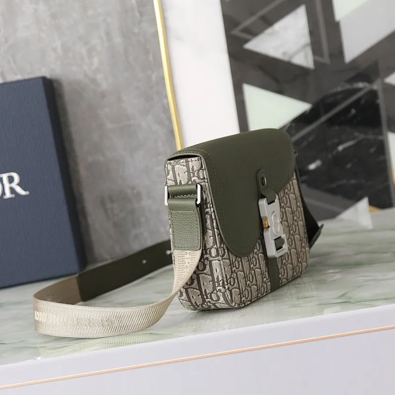All categories 💚 Top version men’s bags 💚 DIOR 2025 official website new DIOR crossbody bag