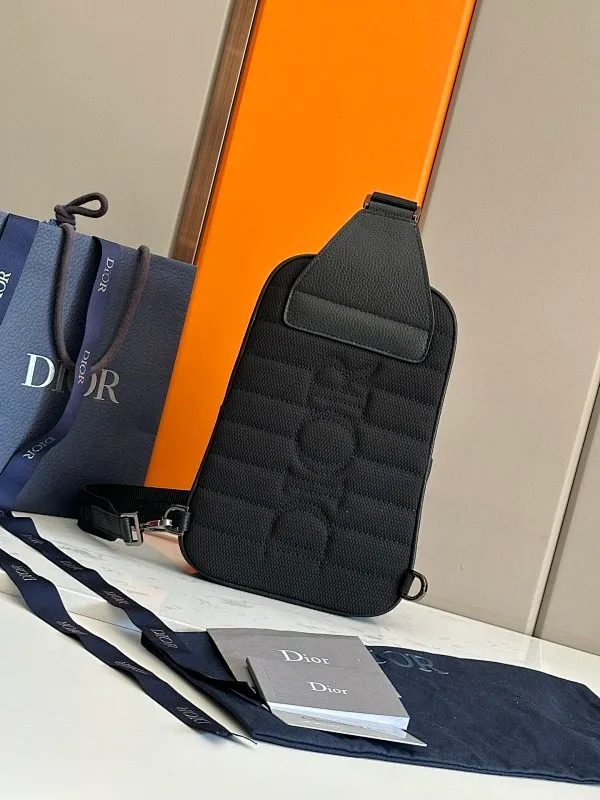 All categories 💚 Top version men’s bags 💚 DIOR 2025 official website new DIOR chest bag