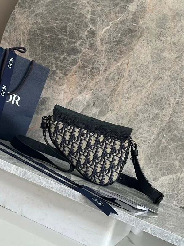 All categories 💚 Top version men’s bags 💚 DIOR 2025 official website new DIOR crossbody bag