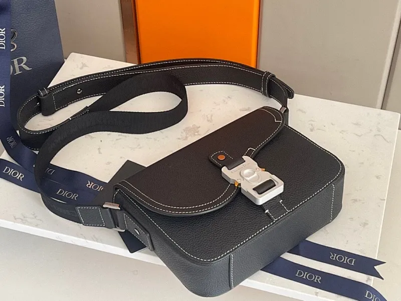 All categories 💚 Top version men’s bags 💚 DIOR 2025 official website new DIOR crossbody bag