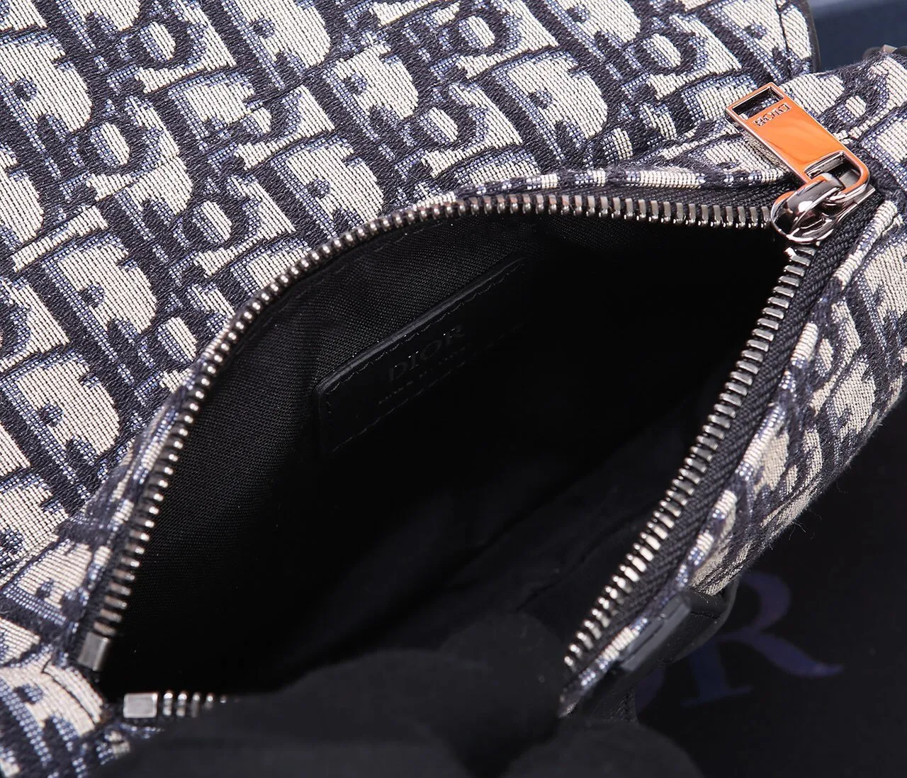All categories 💚 Top version men’s bags 💚 DIOR 2025 official website new DIOR crossbody bag