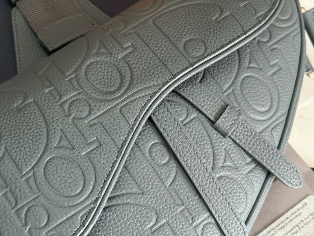All categories 💚 Top version men’s bags 💚 DIOR 2025 official website new DIOR crossbody bag