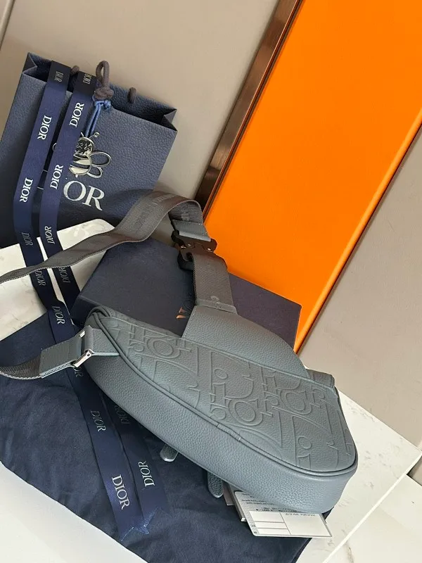 All categories 💚 Top version men’s bags 💚 DIOR 2025 official website new DIOR crossbody bag