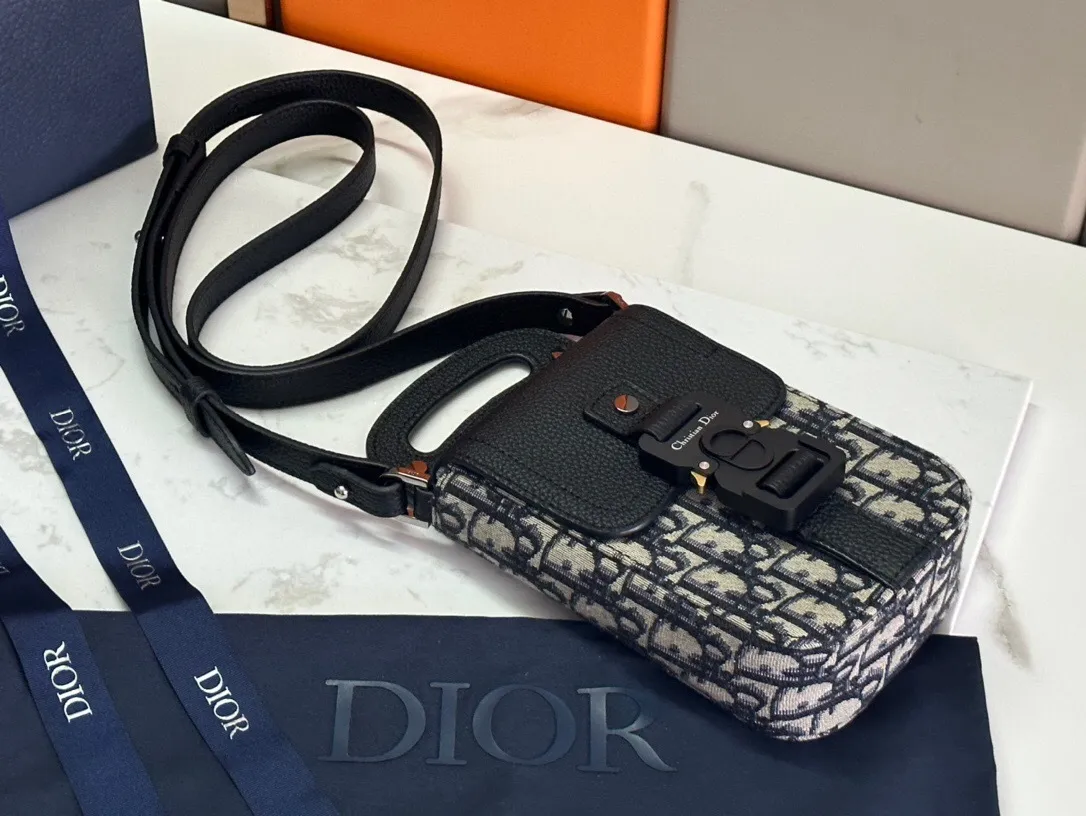 All categories 💚 Top version men’s bags 💚 DIOR 2025 official website new DIOR crossbody bag