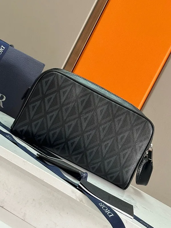 All categories 💚 Top version men’s bags 💚 DIOR 2025 official website new DIOR toiletry bag