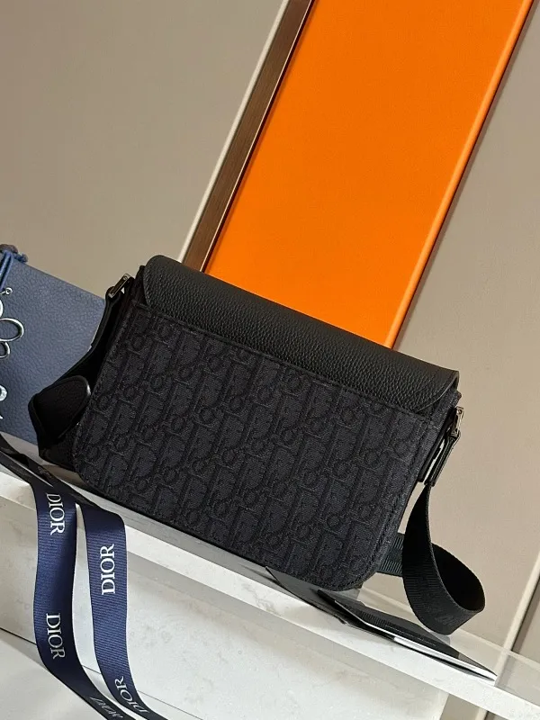 All categories 💚 Top version men’s bags 💚 DIOR 2025 official website new DIOR crossbody bag