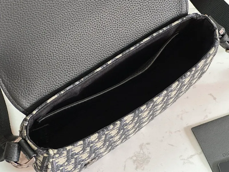 All categories 💚 Top version men’s bags 💚 DIOR 2025 official website new DIOR crossbody bag