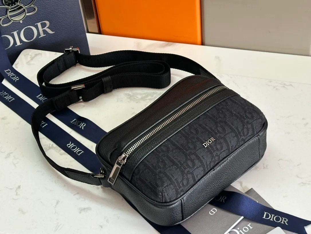All categories 💚 Top version men’s bags 💚 DIOR 2025 official website new DIOR crossbody bag