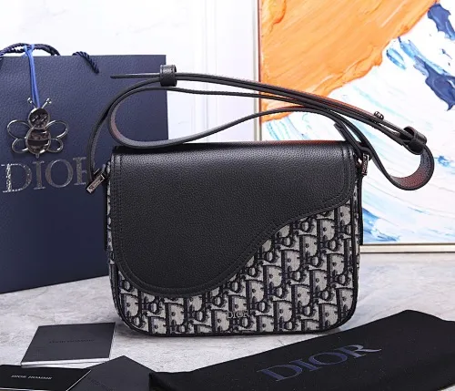 All categories 💚 Top version men’s bags 💚 DIOR 2025 official website new DIOR crossbody bag