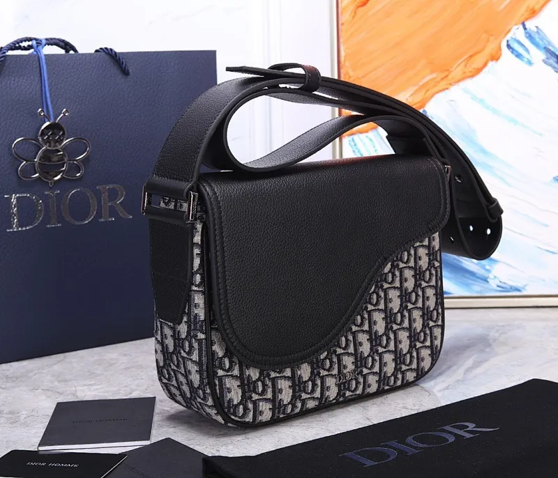 All categories 💚 Top version men’s bags 💚 DIOR 2025 official website new DIOR crossbody bag
