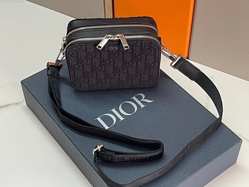 All categories 💚 Top version men’s bags 💚 DIOR 2025 official website new DIOR crossbody bag