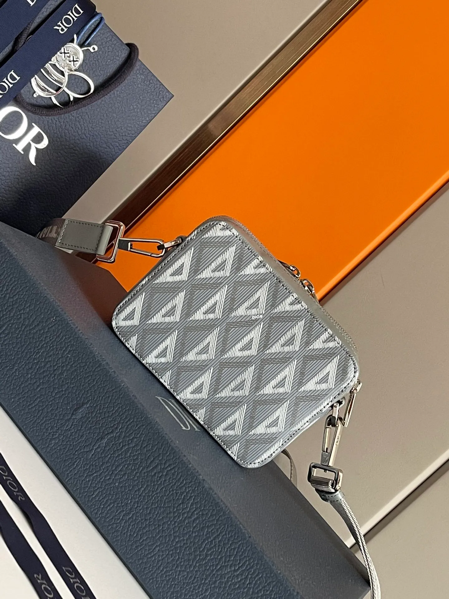 All categories 💚 Top version men’s bags 💚 DIOR 2025 official website new DIOR crossbody bag