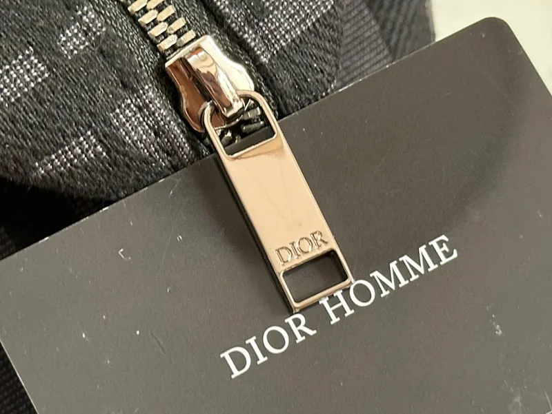 All categories 💚 Top version men’s bags 💚 DIOR 2025 official website new DIOR toiletry bag
