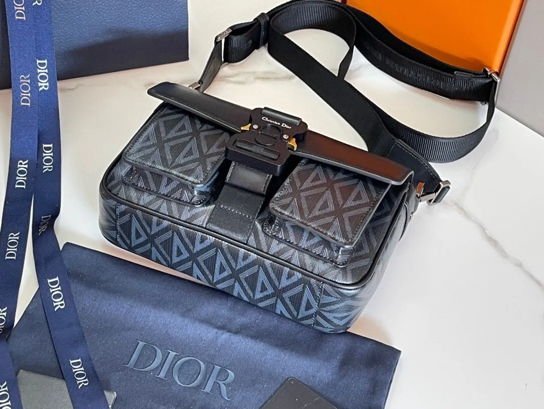 All categories 💚 Top version men’s bags 💚 DIOR 2025 official website new DIOR crossbody bag