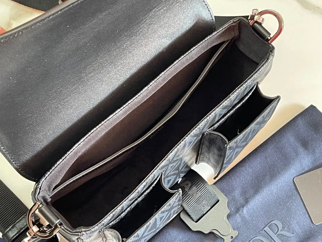 All categories 💚 Top version men’s bags 💚 DIOR 2025 official website new DIOR crossbody bag