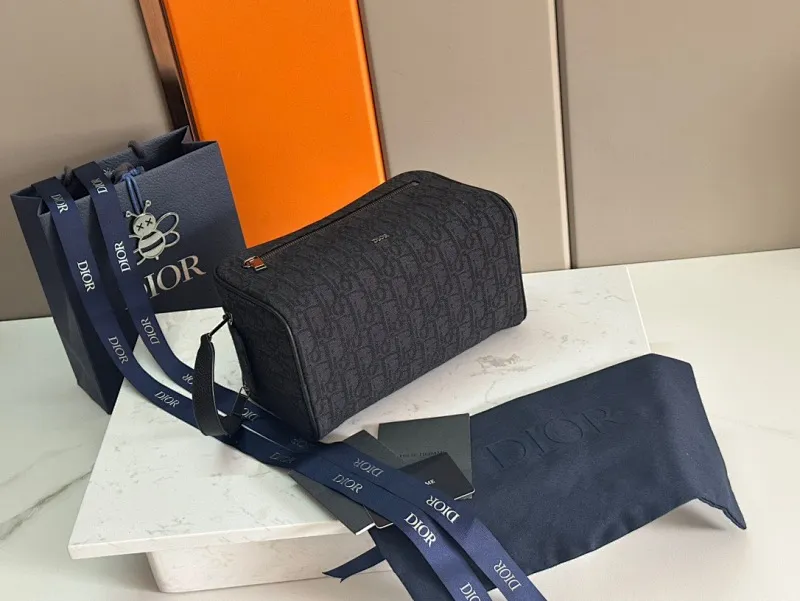 All categories 💚 Top version men’s bags 💚 DIOR 2025 official website new DIOR crossbody bag