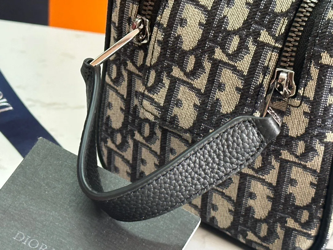 All categories 💚 Top version men’s bags 💚 DIOR 2025 official website new DIOR crossbody bag