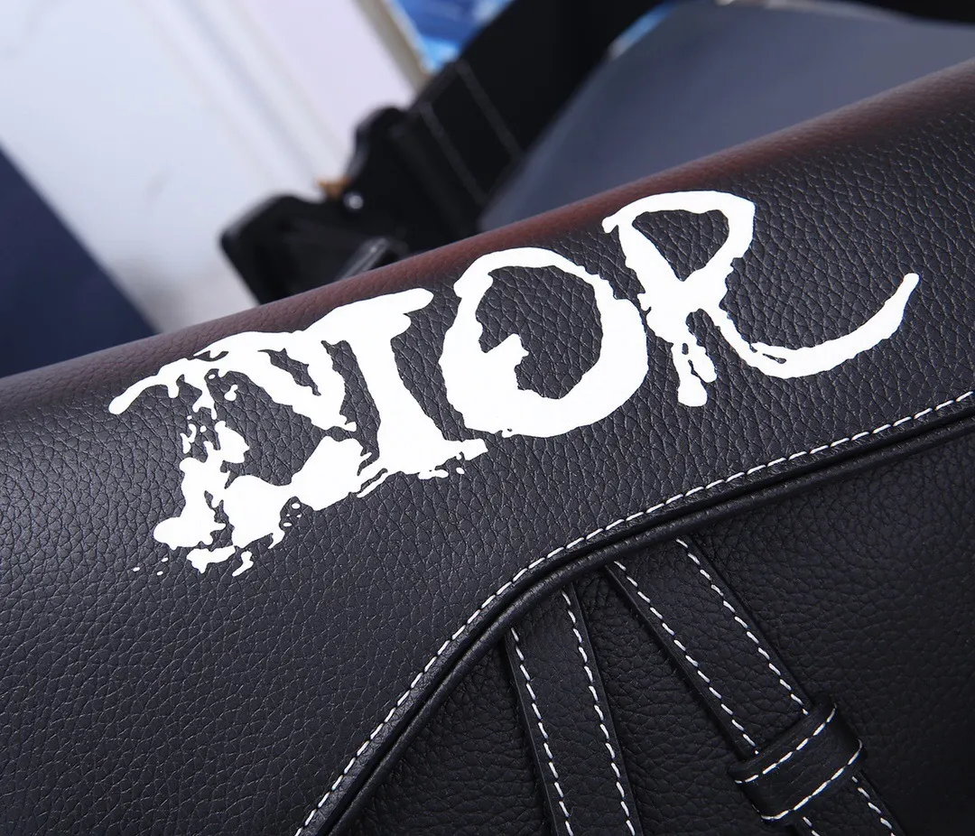 All categories 💚 Top version men’s bags 💚 DIOR 2025 official website new DIOR crossbody bag