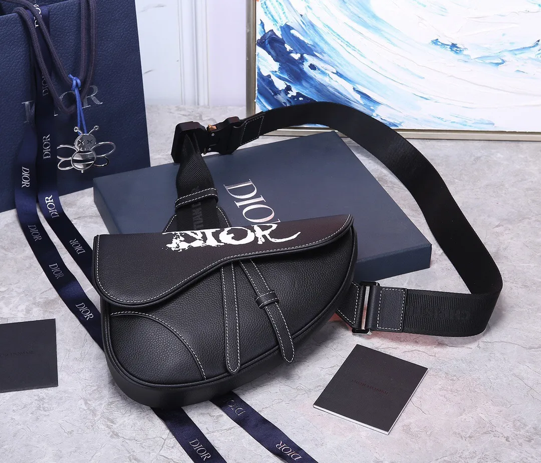 All categories 💚 Top version men’s bags 💚 DIOR 2025 official website new DIOR crossbody bag