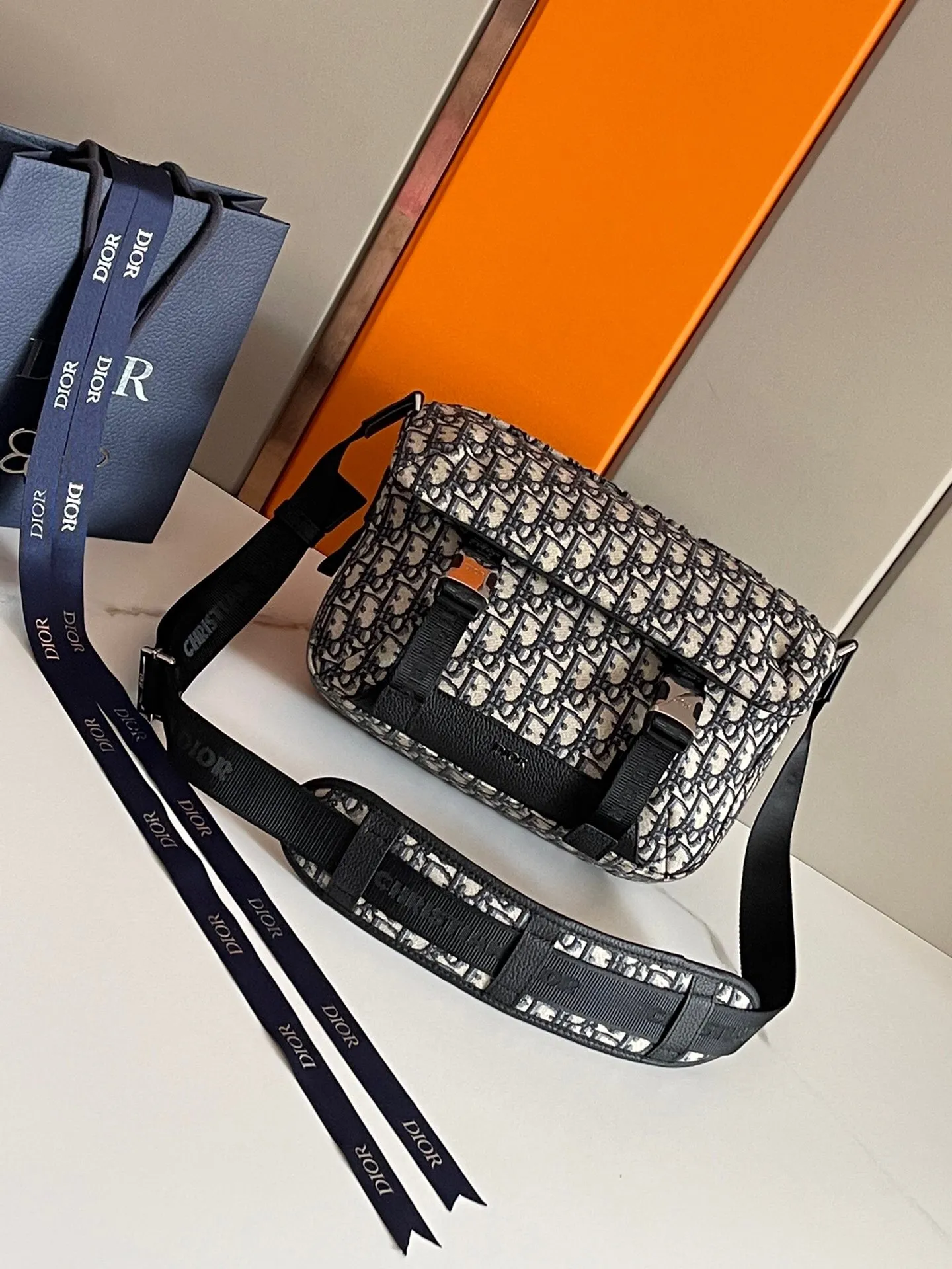 All categories 💚 Top version men’s bags 💚 DIOR 2025 official website new DIOR crossbody bag