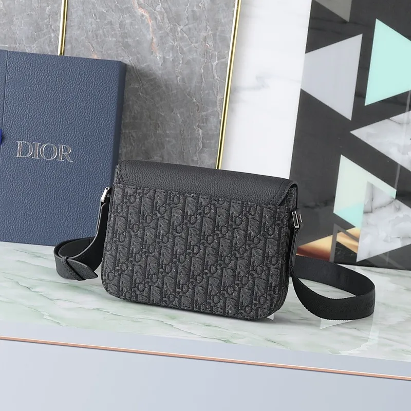 All categories 💚 Top version men’s bags 💚 DIOR 2025 official website new DIOR crossbody bag