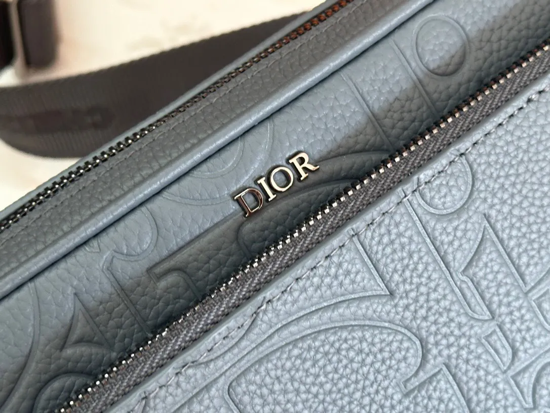 All categories 💚 Top version men’s bags 💚 DIOR 2025 official website new DIOR crossbody bag