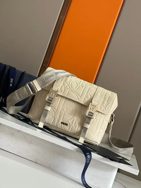 All categories 💚 Top version men’s bags 💚 DIOR 2025 official website new DIOR crossbody bag