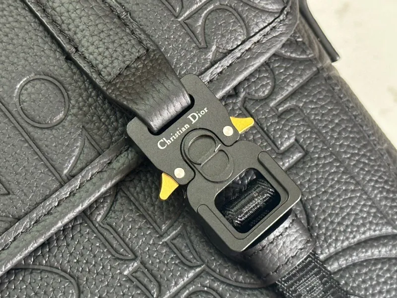 All categories 💚 Top version men’s bags 💚 DIOR 2025 official website new DIOR crossbody bag