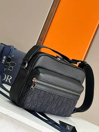 All categories 💚 Top version men’s bags 💚 DIOR 2025 official website new DIOR crossbody bag