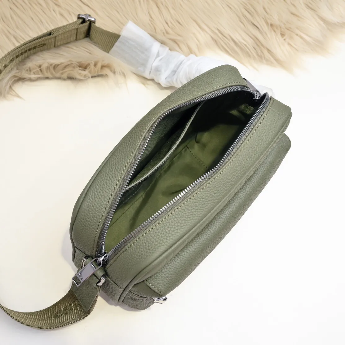 All categories 💚 Top version men’s bags 💚 DIOR 2025 official website new DIOR crossbody bag