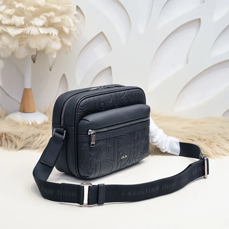 All categories 💚 Top version men’s bags 💚 DIOR 2025 official website new DIOR crossbody bag