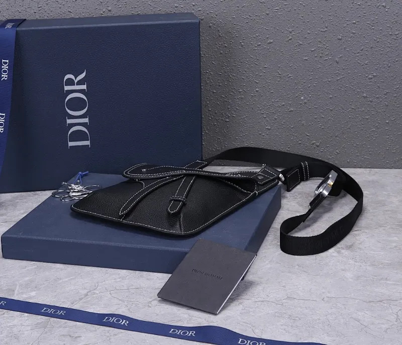 All categories 💚 Top version men’s bags 💚 DIOR 2025 official website new DIOR crossbody bag